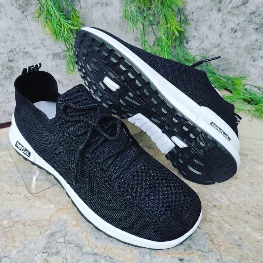 UMELA Knit Slip-On - Black White