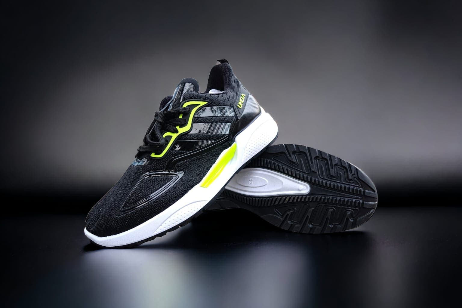 UMELA Running Pro - Black Neon